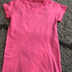 Lululemon swiftly tech short sleeve crew pink 6